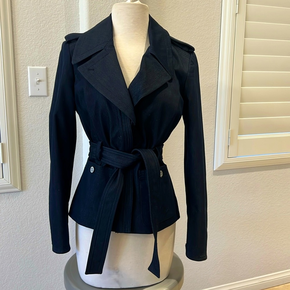 Etcetera fun Jean looking tie at waist jacket